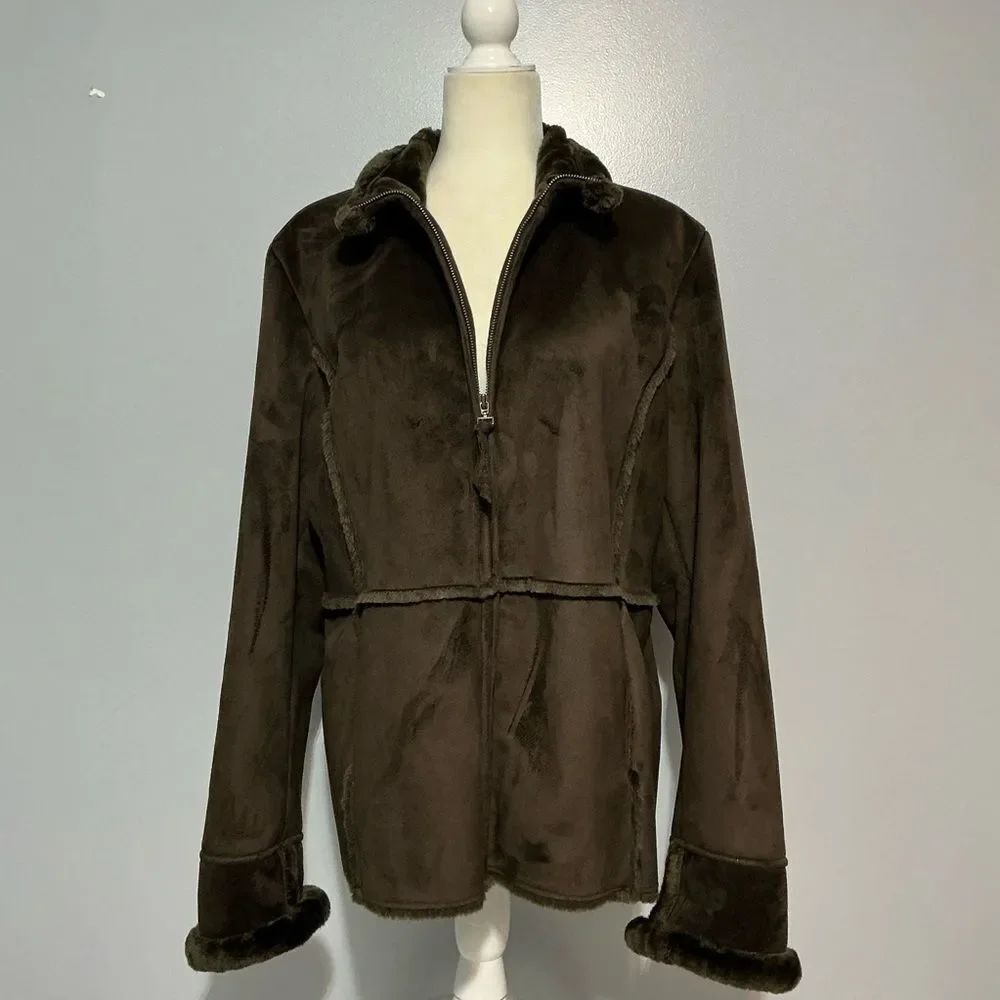 Liz Claiborne dark brown faux fur and faux suede jacket size XL